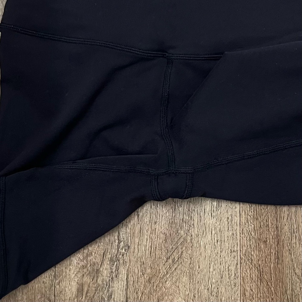 Alo Yoga Women's 7" High-Waist Biker Shorts in Black Size XS Activewear - Picture 10 of 11